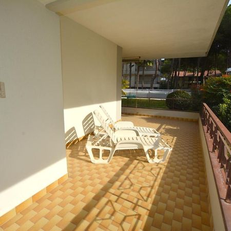 Lignano With Pool Apartment Lignano Sabbiadoro Exterior photo